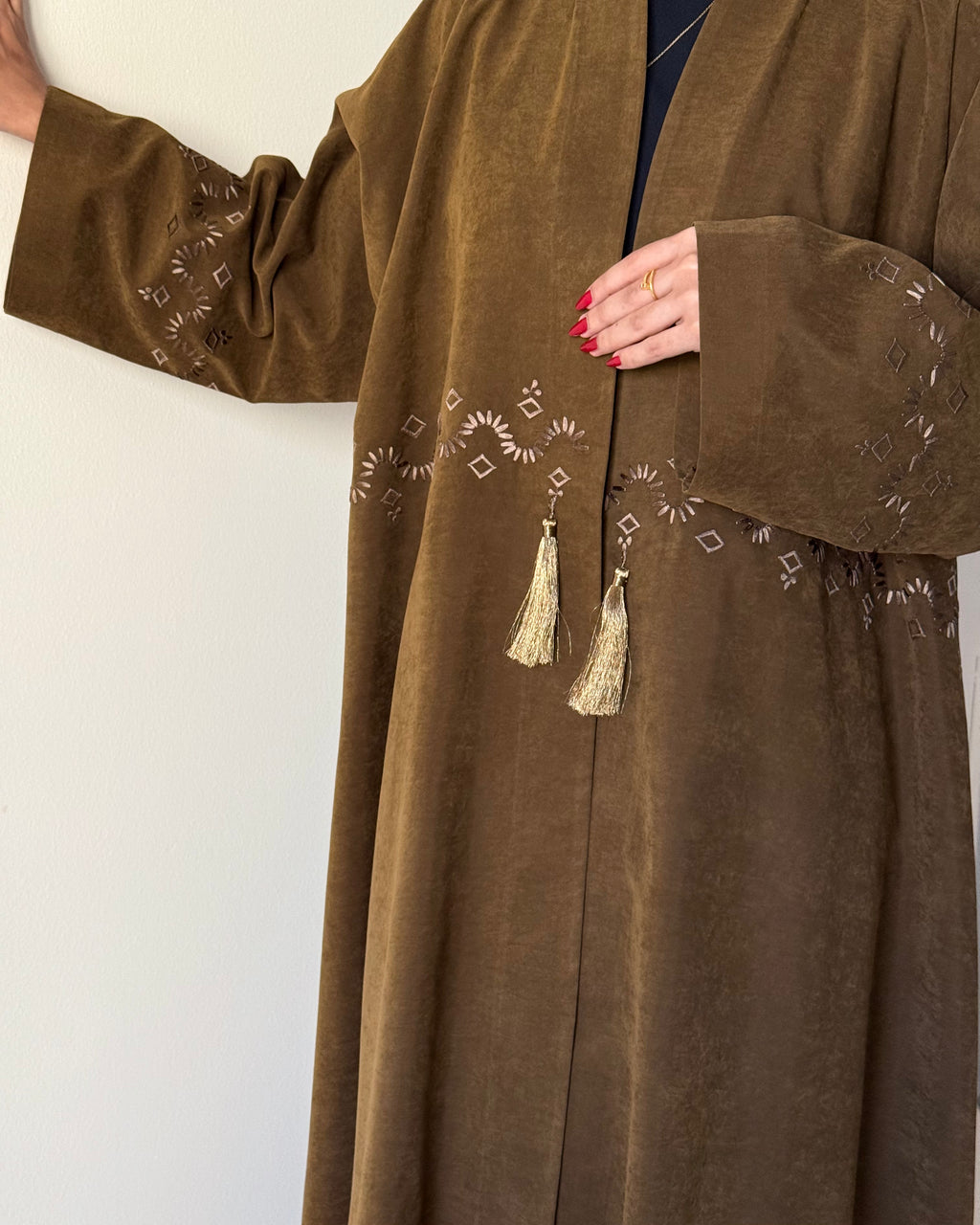 Silk chamois half bisht abaya with embroidery