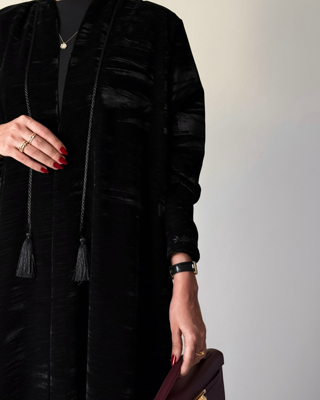 Crushed velvet fabric with embroidery in sleeves