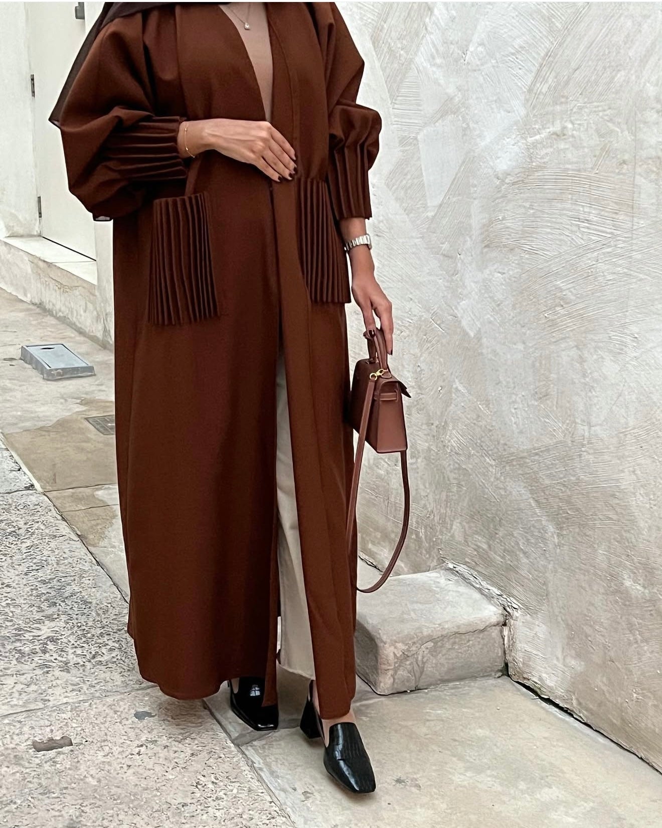 Pleats sleeves & pockets abaya