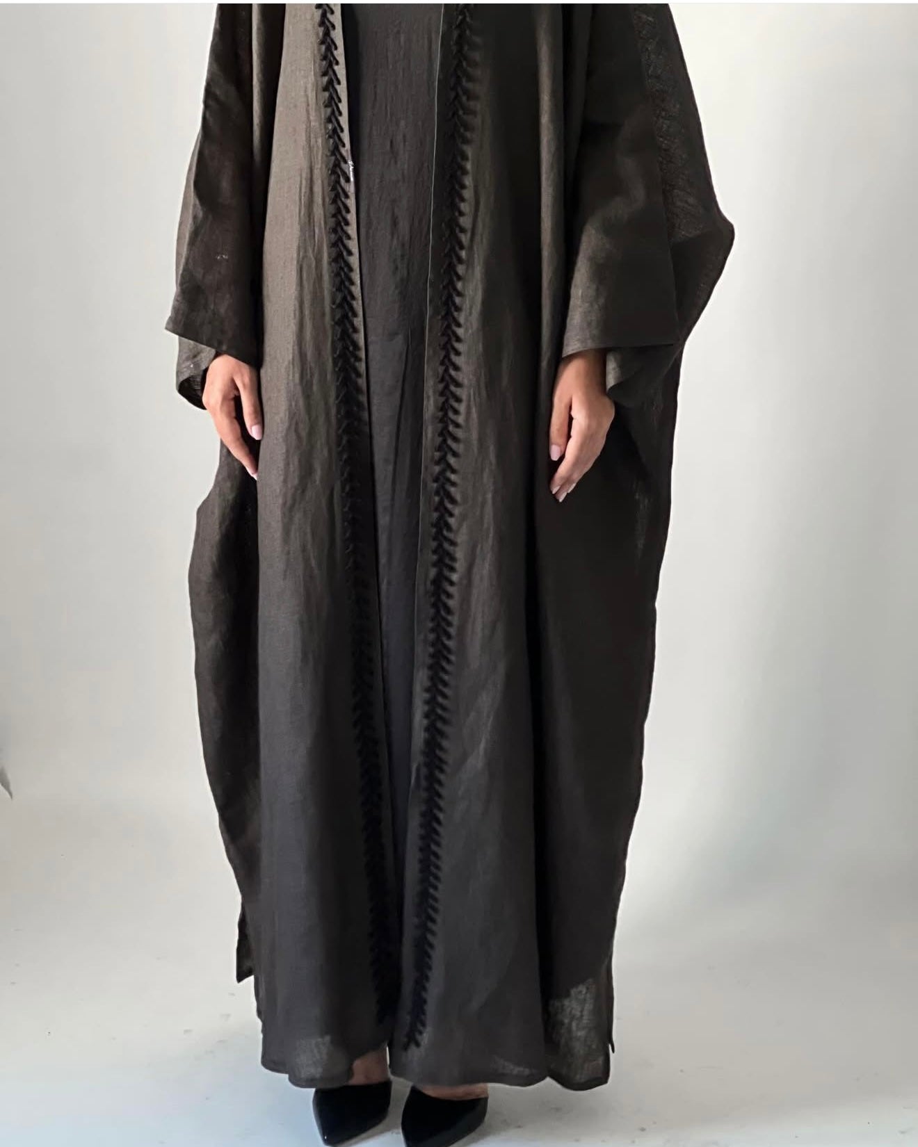 Half bisht cut pure linen abaya with hand embroidery